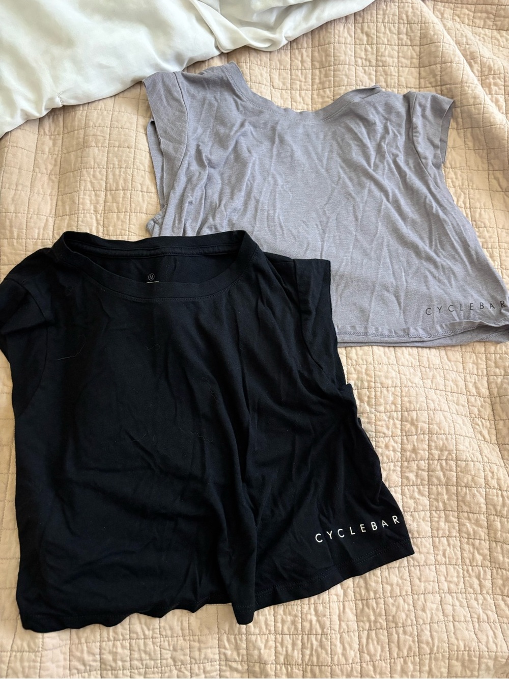 Cyclebar Women's Sleeveless Crop Tops - Black & Light Gray